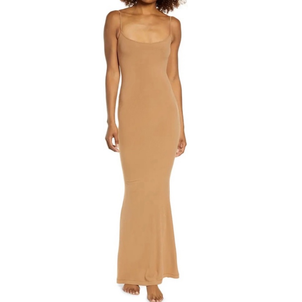NWT Skims ribbed long dress